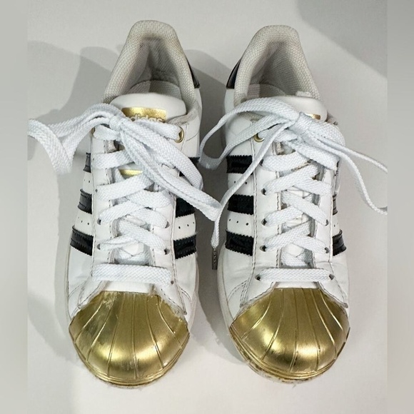 Adidas gold toe Superstar sneakers - Picture 2 of 16
